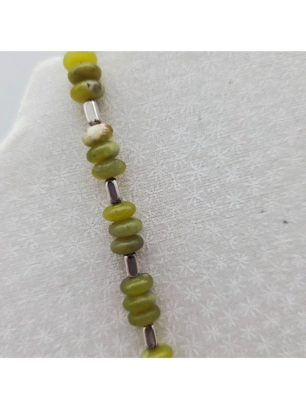 Jade Beaded Necklace Large Oblong Beads & Sterling Accents Toggle Clasp Unique - Picture 3 of 6